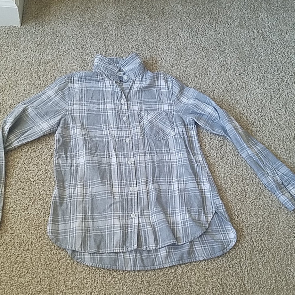 Old Navy White and Gray Plaid Flannel